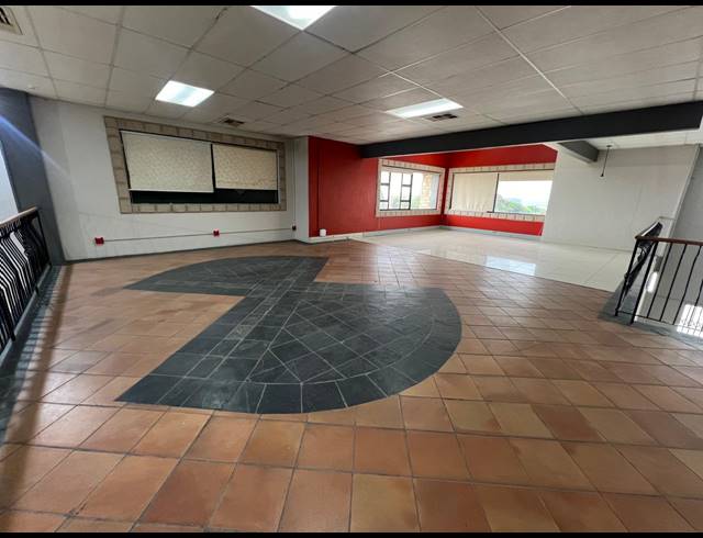 2,618M² WAREHOUSE FOR SALE IN STRIJDOMPARK